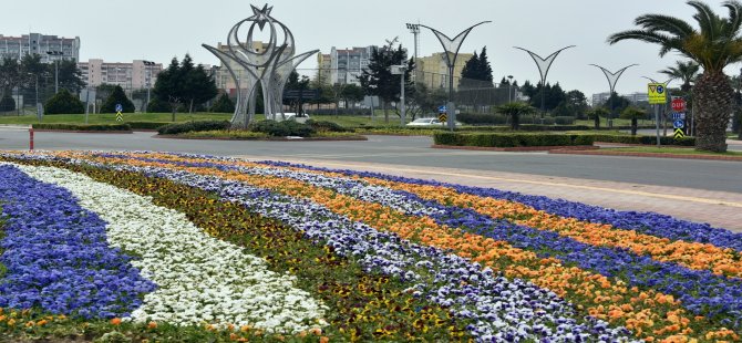 Aliağa’da Caddeler Renklendi, Sokaklar Çiçek Açtı