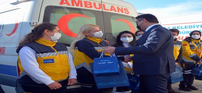 Başkan Serkan Acar, Sağlık Çalışanlarının Bayramını Kutladı