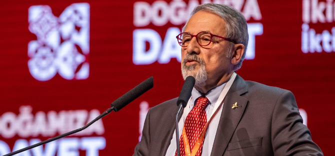 Prof. Dr. Naci Görür: İzmir doğru yolda