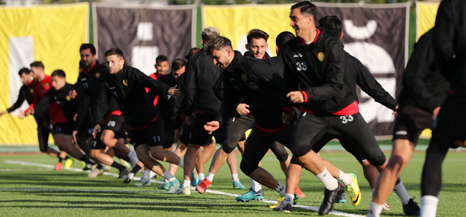 Lider Aliağaspor FK, Çeşme Belediyespor Maçına Hazırlanıyor