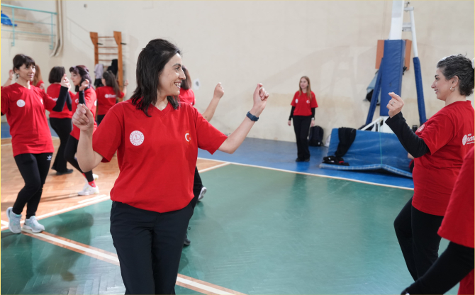 Maarif Orkestrası ve Halk Dansları Öğretmenlerden Sanat Ziyafeti