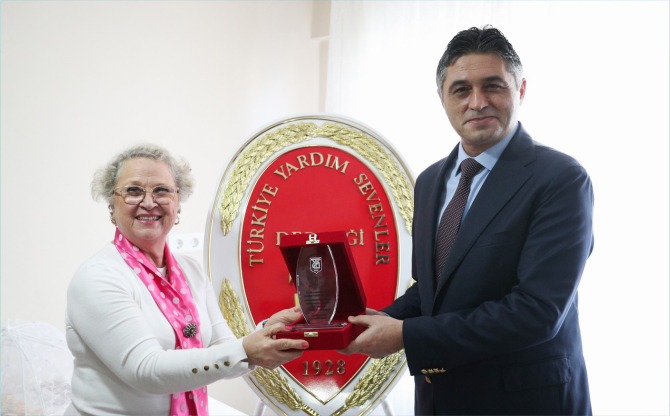 Başkan Serkan Acar’a Anlamlı Ödül!