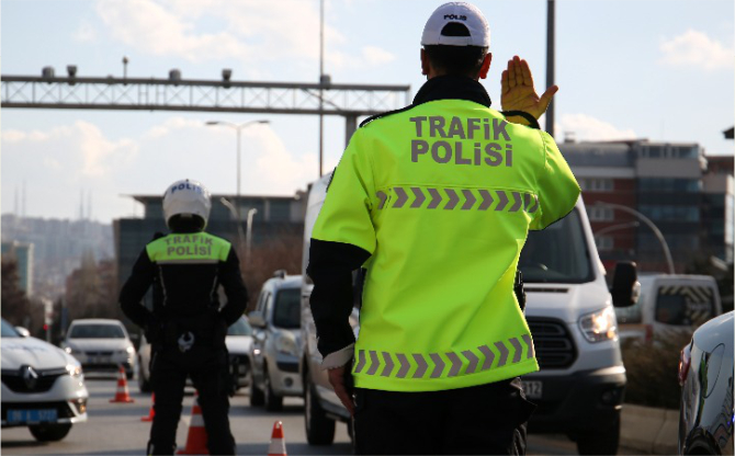 Trafikte Yeni Dönem: Saldırgan Sürücüye 180 Bin TL!