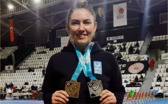 Aliağa Belediyesi Karate Antrenörü Nezahat Ayhan Türkiye Şampiyonu Oldu