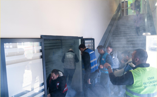 Büyükşehir’den çalışanlara kapsamlı afet tatbikatı