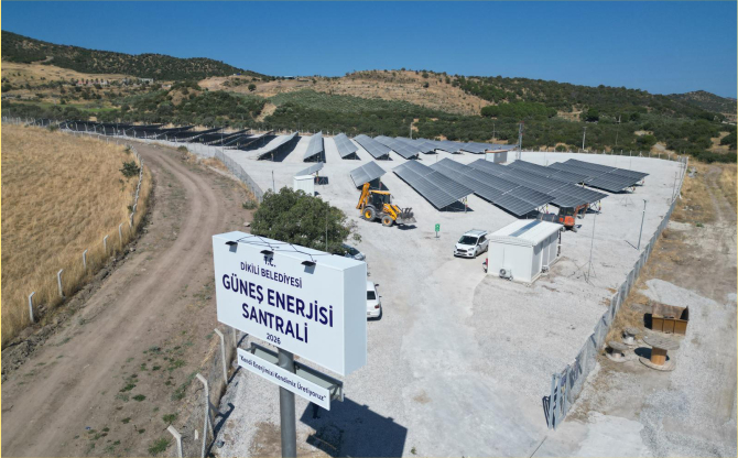 Dikili’nin Güneş Enerjisi Santrali elektrik üretmeye başladı