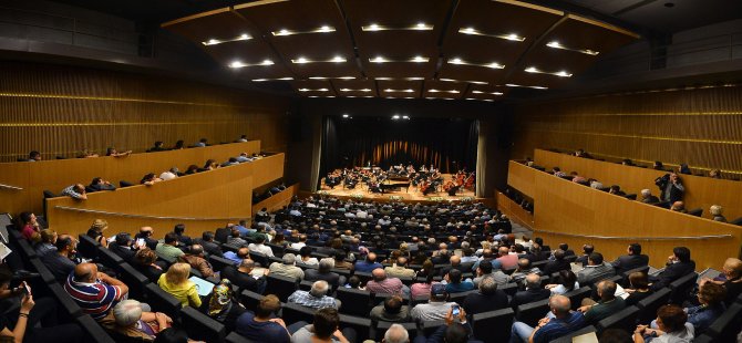 İzmir Yeni Bir Sanat Mabedi Daha Kazandı