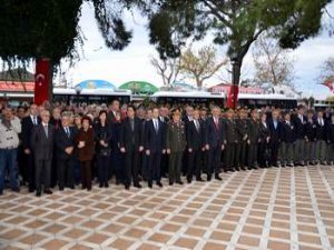 Ulu Önder Atatürk Saygı ve Minnetle Anıldı