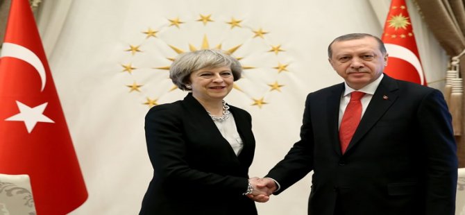 Theresa May Cumhurbaşkanlığı Külliyesinde