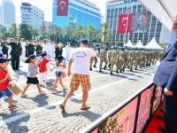 İzmir'de Zafer Coşkusu