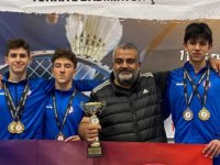 Bergama Belediyesi Badminton Takımı Başarıdan Başarıya Koşuyor