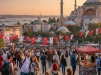Türkiye 2025’in ilk yarısında 25 milyondan fazla turist ağırladı