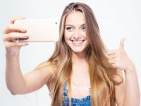 Selfie Merakı İçin Dişler Beyazlatılıyor